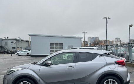 Toyota C-HR I рестайлинг, 2020 год, 1 800 000 рублей, 2 фотография