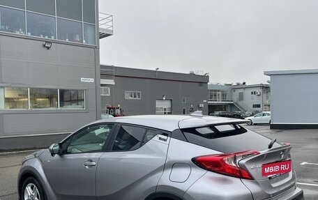 Toyota C-HR I рестайлинг, 2020 год, 1 800 000 рублей, 3 фотография