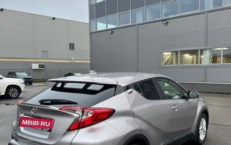 Toyota C-HR I рестайлинг, 2020 год, 1 800 000 рублей, 5 фотография