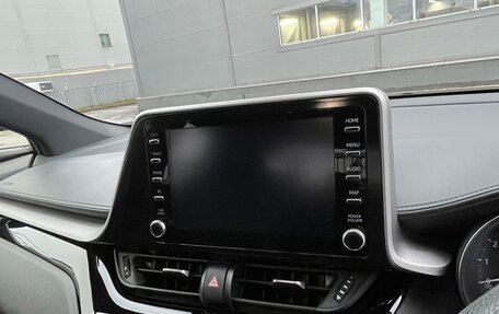 Toyota C-HR I рестайлинг, 2020 год, 1 800 000 рублей, 16 фотография