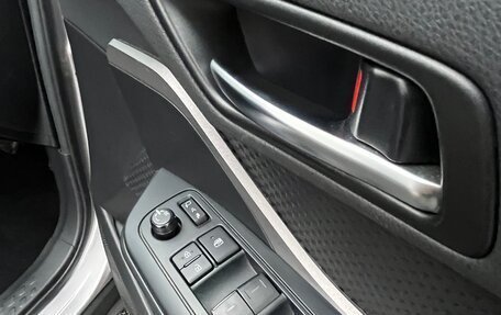 Toyota C-HR I рестайлинг, 2020 год, 1 800 000 рублей, 15 фотография