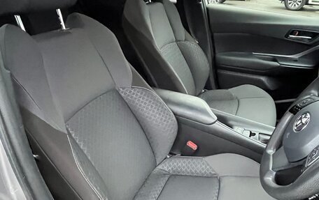 Toyota C-HR I рестайлинг, 2020 год, 1 800 000 рублей, 17 фотография