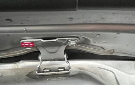 Toyota C-HR I рестайлинг, 2020 год, 1 800 000 рублей, 23 фотография