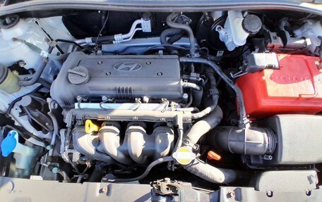 Hyundai Solaris II рестайлинг, 2011 год, 730 000 рублей, 7 фотография