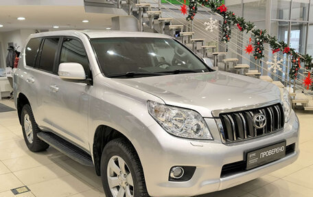 Toyota Land Cruiser Prado 150 рестайлинг 2, 2011 год, 2 730 000 рублей, 3 фотография