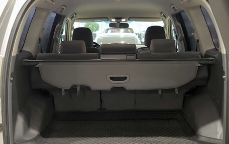 Toyota Land Cruiser Prado 150 рестайлинг 2, 2011 год, 2 730 000 рублей, 12 фотография