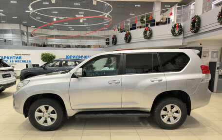 Toyota Land Cruiser Prado 150 рестайлинг 2, 2011 год, 2 730 000 рублей, 10 фотография