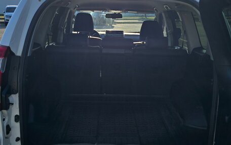 Toyota Land Cruiser Prado 150 рестайлинг 2, 2014 год, 3 200 000 рублей, 8 фотография