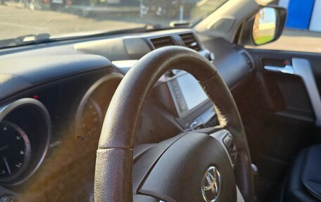 Toyota Land Cruiser Prado 150 рестайлинг 2, 2014 год, 3 200 000 рублей, 11 фотография