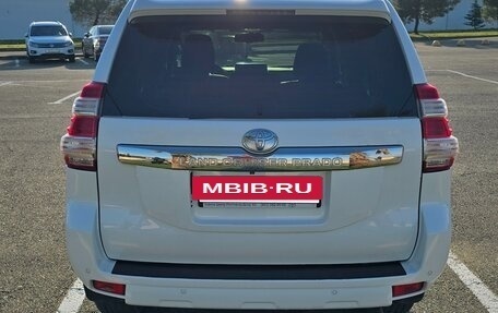 Toyota Land Cruiser Prado 150 рестайлинг 2, 2014 год, 3 200 000 рублей, 5 фотография