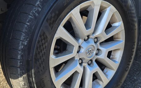 Toyota Land Cruiser Prado 150 рестайлинг 2, 2014 год, 3 200 000 рублей, 16 фотография