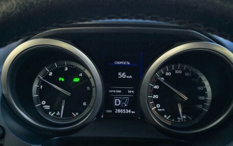 Toyota Land Cruiser Prado 150 рестайлинг 2, 2014 год, 3 200 000 рублей, 25 фотография