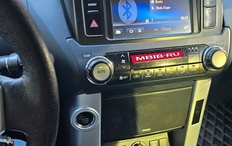 Toyota Land Cruiser Prado 150 рестайлинг 2, 2014 год, 3 200 000 рублей, 22 фотография