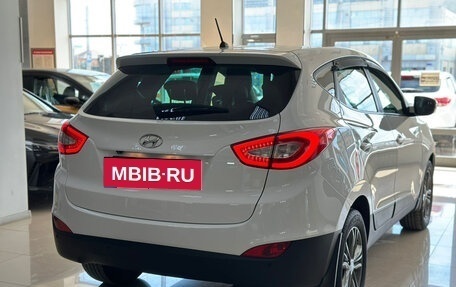 Hyundai ix35 I рестайлинг, 2015 год, 1 350 000 рублей, 10 фотография