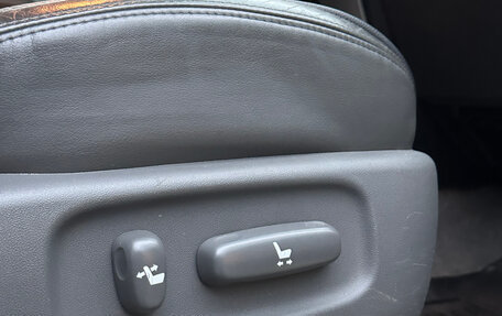 Toyota Land Cruiser Prado 120 рестайлинг, 2008 год, 2 645 000 рублей, 23 фотография