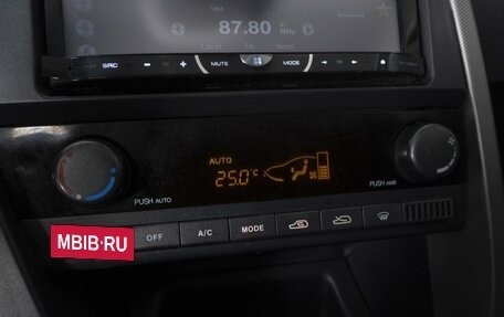 SsangYong Kyron I, 2011 год, 835 000 рублей, 13 фотография