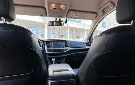 Toyota Highlander III, 2014 год, 3 200 000 рублей, 11 фотография