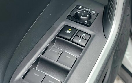 Toyota RAV4, 2025 год, 4 200 000 рублей, 8 фотография