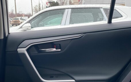 Toyota RAV4, 2025 год, 4 200 000 рублей, 26 фотография