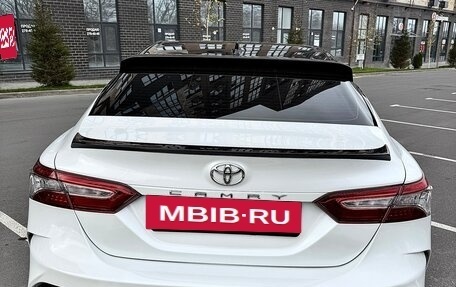 Toyota Camry, 2019 год, 2 650 000 рублей, 6 фотография
