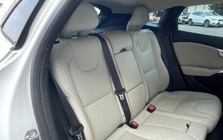 Volvo V40 II рестайлинг, 2020 год, 1 030 000 рублей, 12 фотография