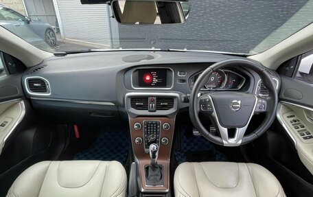 Volvo V40 II рестайлинг, 2020 год, 1 030 000 рублей, 8 фотография