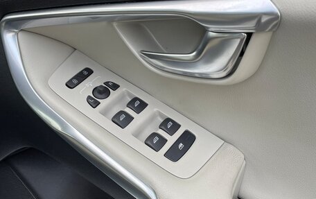 Volvo V40 II рестайлинг, 2020 год, 1 030 000 рублей, 13 фотография