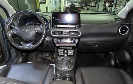 Hyundai Kona I, 2021 год, 1 780 010 рублей, 10 фотография