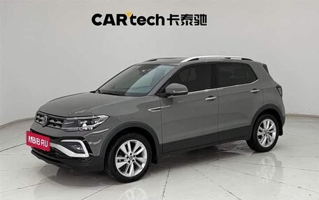 Volkswagen T-Roc I, 2021 год, 1 450 010 рублей, 2 фотография