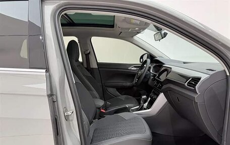 Volkswagen T-Roc I, 2021 год, 1 450 010 рублей, 4 фотография