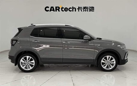 Volkswagen T-Roc I, 2021 год, 1 450 010 рублей, 10 фотография