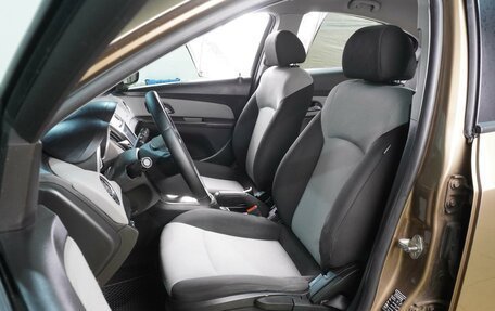 Chevrolet Cruze II, 2013 год, 879 000 рублей, 10 фотография