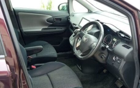 Toyota Wish II, 2011 год, 1 280 000 рублей, 7 фотография