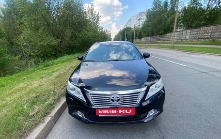 Toyota Camry, 2014 год, 1 990 000 рублей, 2 фотография