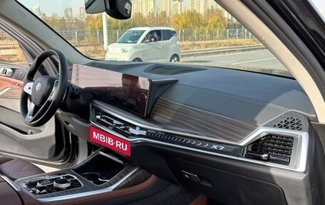 BMW X7, 2023 год, 13 000 000 рублей, 10 фотография