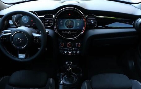 MINI Hatch, 2022 год, 2 493 275 рублей, 14 фотография