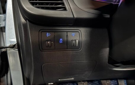 Hyundai Solaris II рестайлинг, 2011 год, 780 000 рублей, 12 фотография