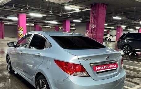 Hyundai Solaris II рестайлинг, 2011 год, 780 000 рублей, 5 фотография