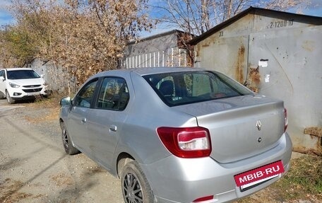 Renault Logan II, 2016 год, 450 000 рублей, 7 фотография