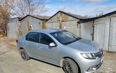 Renault Logan II, 2016 год, 450 000 рублей, 10 фотография