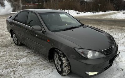 Toyota Camry V40, 2003 год, 700 000 рублей, 1 фотография