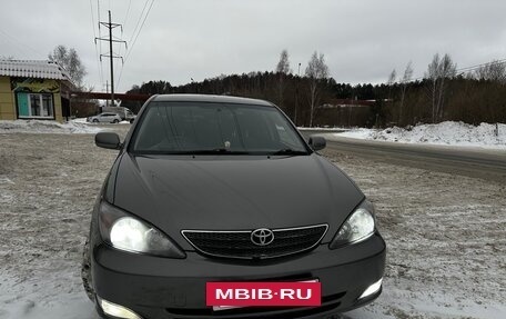 Toyota Camry V40, 2003 год, 700 000 рублей, 3 фотография