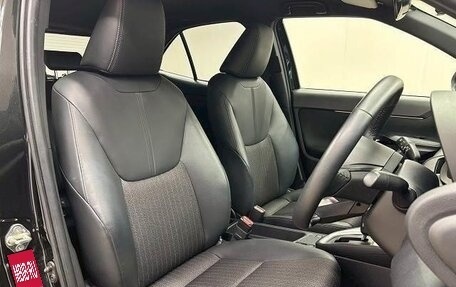 Toyota Yaris Cross, 2023 год, 1 550 000 рублей, 4 фотография