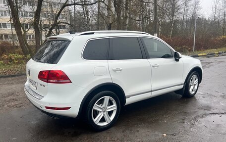 Volkswagen Touareg III, 2012 год, 2 300 000 рублей, 3 фотография