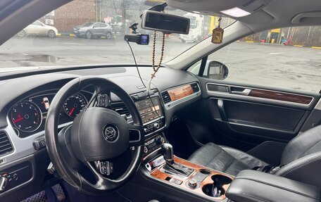 Volkswagen Touareg III, 2012 год, 2 300 000 рублей, 6 фотография