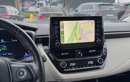 Toyota Corolla, 2020 год, 2 100 000 рублей, 10 фотография