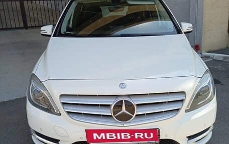 Mercedes-Benz B-Класс, 2013 год, 1 330 000 рублей, 3 фотография