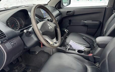 Mitsubishi L200 IV рестайлинг, 2014 год, 1 400 000 рублей, 9 фотография