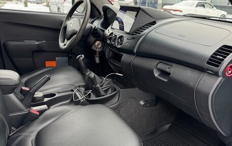 Mitsubishi L200 IV рестайлинг, 2014 год, 1 400 000 рублей, 3 фотография