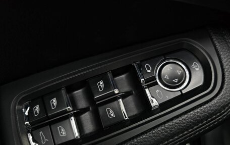 Porsche Macan I рестайлинг, 2018 год, 3 790 000 рублей, 12 фотография